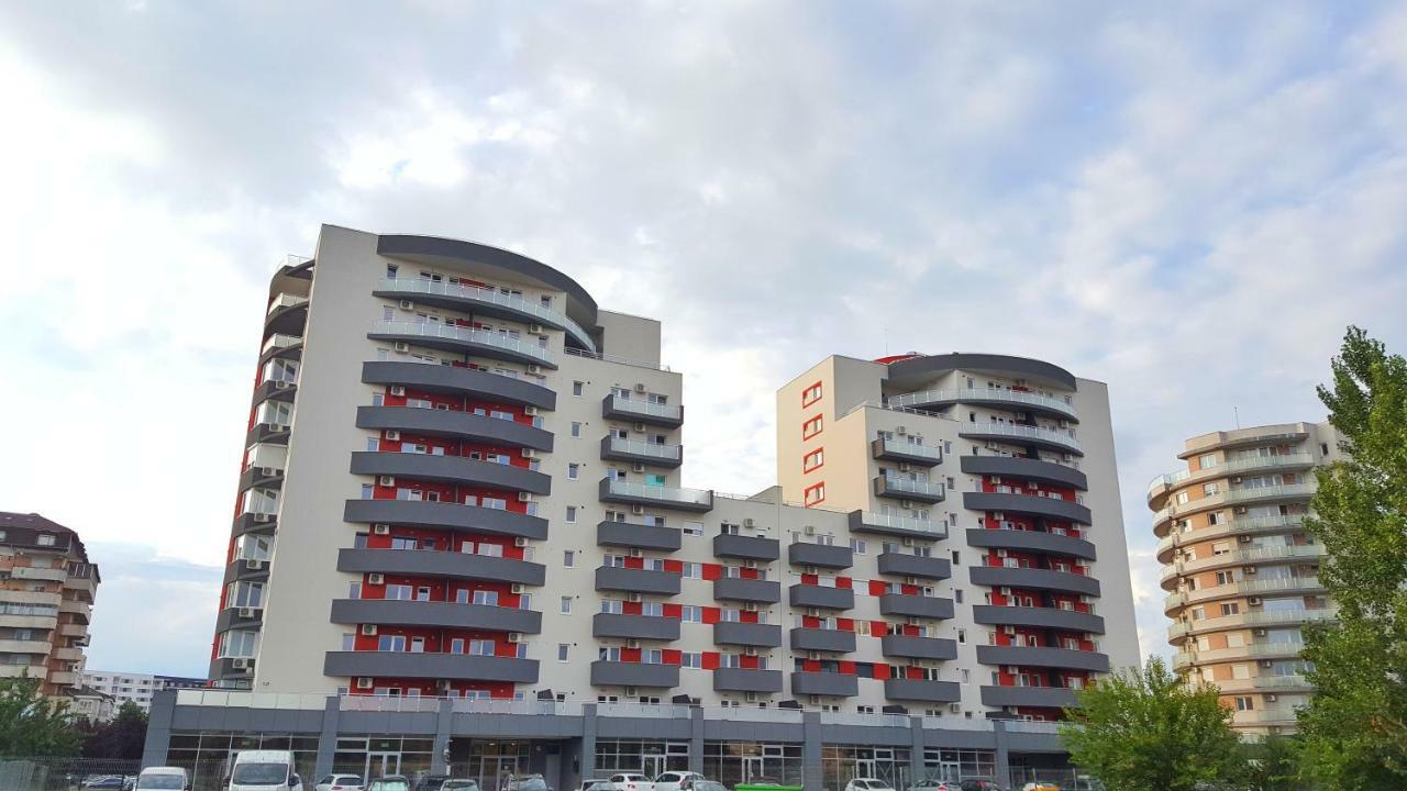 Elias Central Apartment - 2 Bedrooms & Free Parking Орадя Экстерьер фото